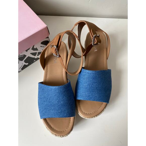 Women's Soda Open Toe Denim and Tan Espadrilles Wedge Sandals- Size 8.5 - Picture 3 of 6